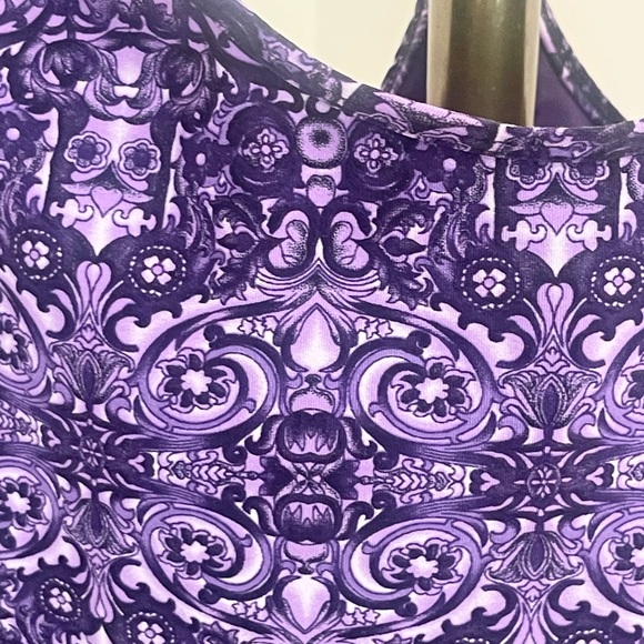 Pretty Athleta sports top! - Picture 4 of 9